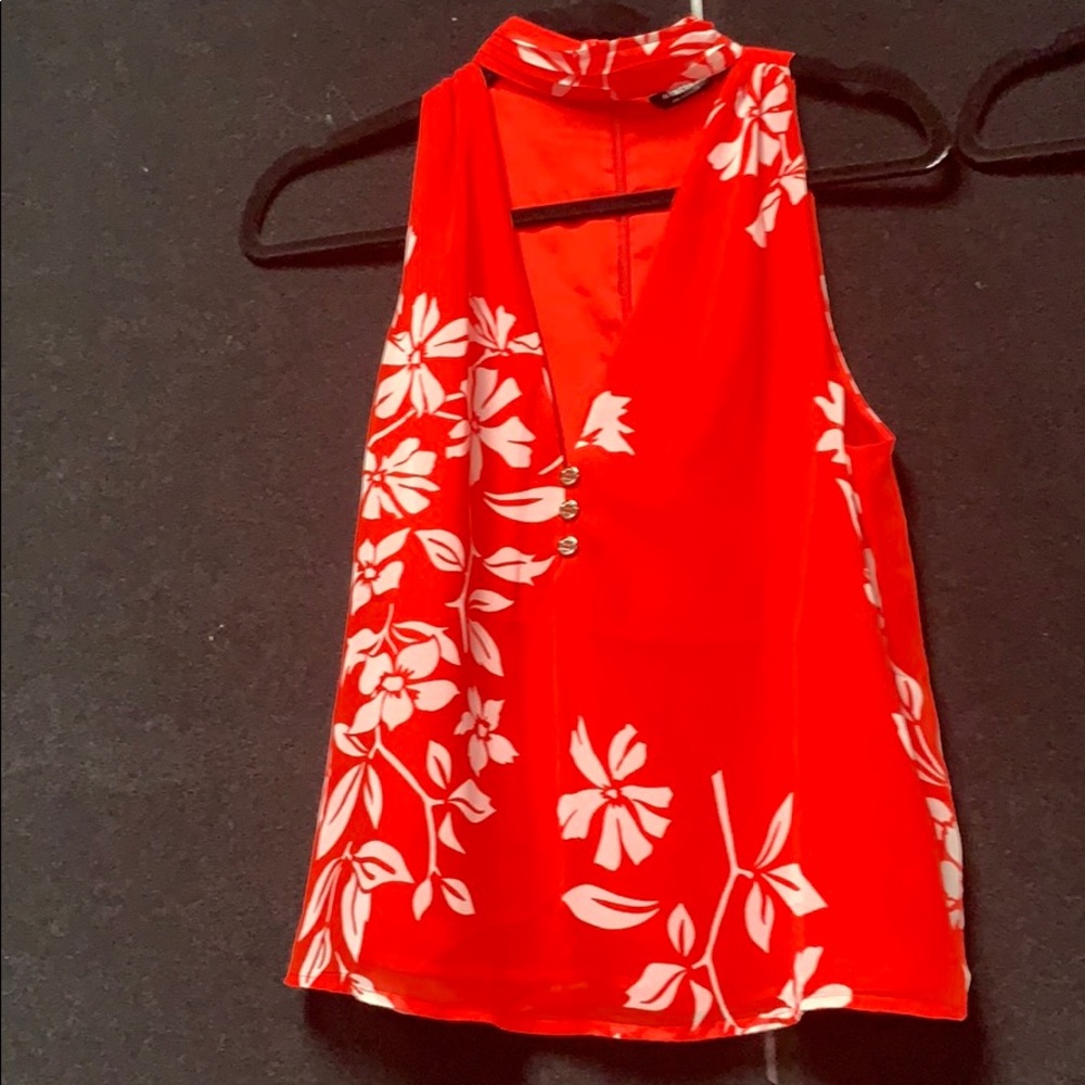 Marciano Beautiful Flowy Tank